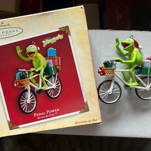 2004 Hallmark pedal power ornament  writing on box